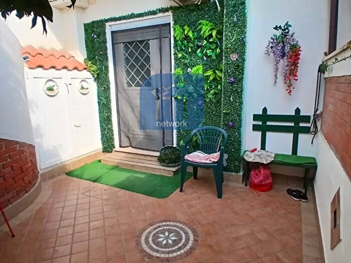 Appartamento bilocale in vendita in Lungomare delle Sirene, Pomezia