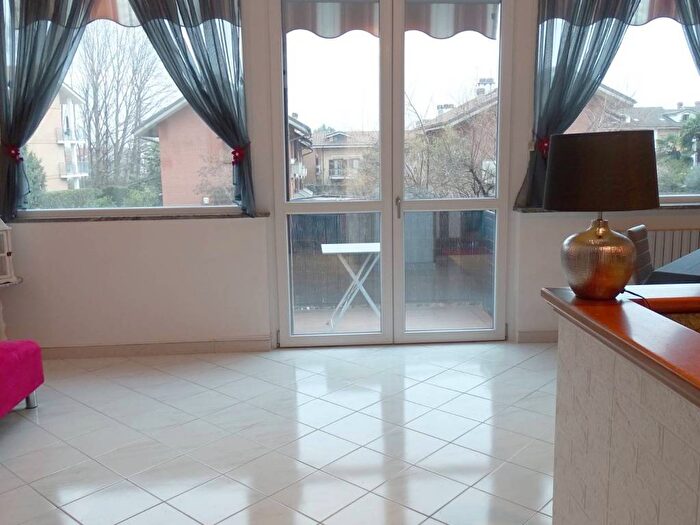 Appartamento trilocale in affitto in Via Trento, Centro, Rivalta di Torino