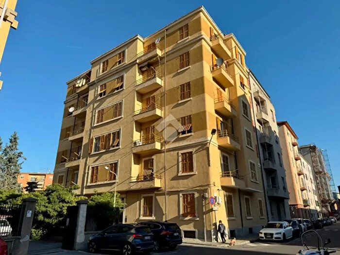 Appartamento trilocale in vendita in Via l Cadorna, Vado Ligure