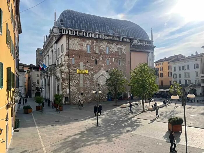 Appartamento bilocale in vendita in Brescia