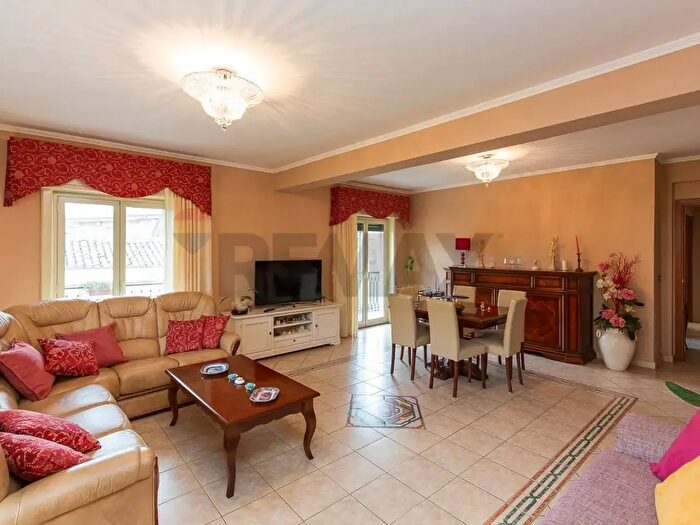 Appartamento con 6 locali in vendita in Via della Chiesa, Fiumefreddo Di Sicilia