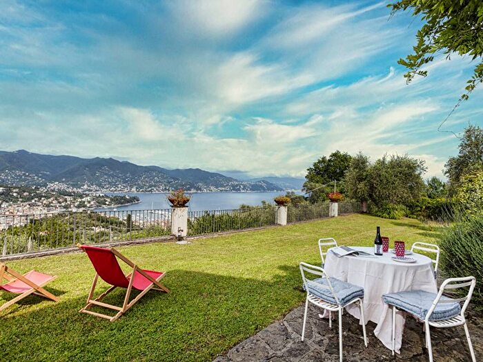 Casa con 6 locali in affitto in Via Busseto, Santa Margherita Ligure