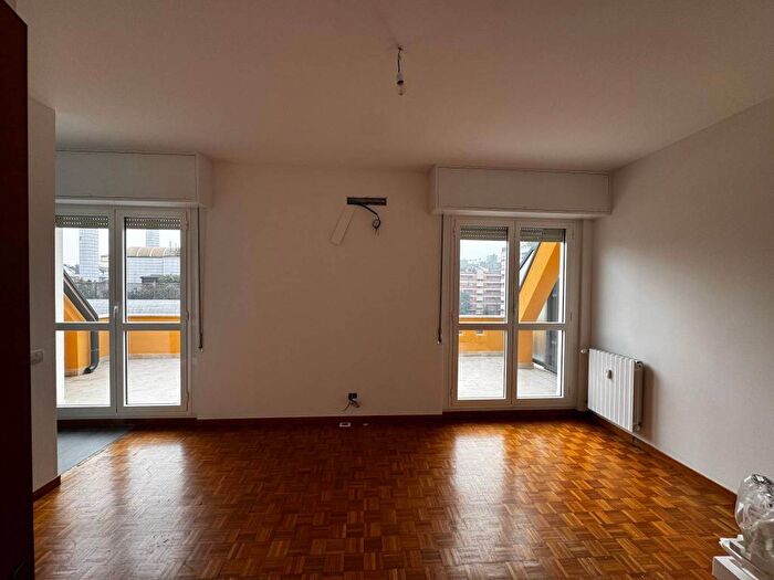 Appartamento bilocale in affitto in Via Andrea Maffei, Montenero, Milano