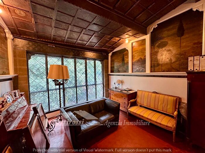 Appartamento quadrilocale in affitto in Via dei Fossi, Santa Maria Novella, Firenze