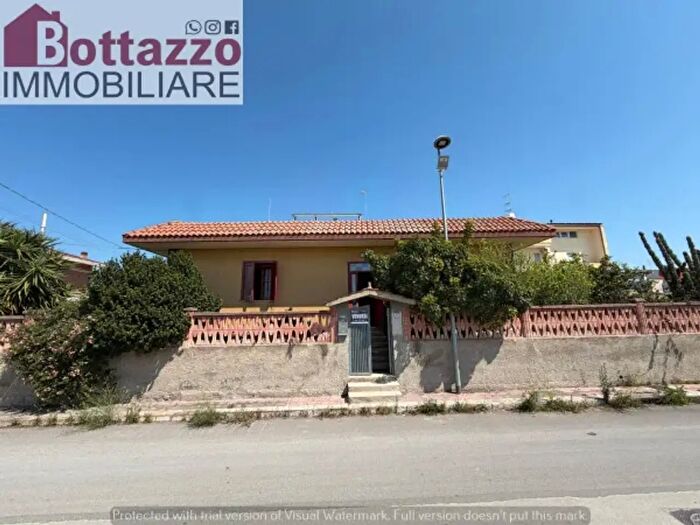 Casa quadrilocale in vendita in Via Galileo Galilei, Lizzano