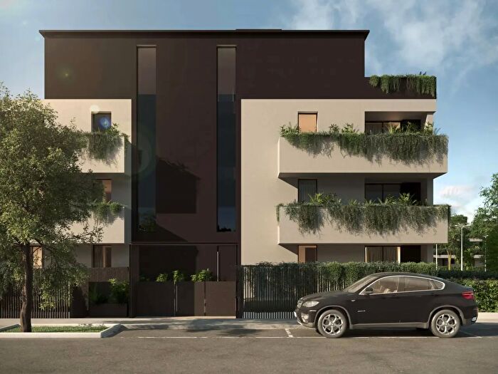 Appartamento trilocale in vendita in Via Giambattista Vico, Rimini