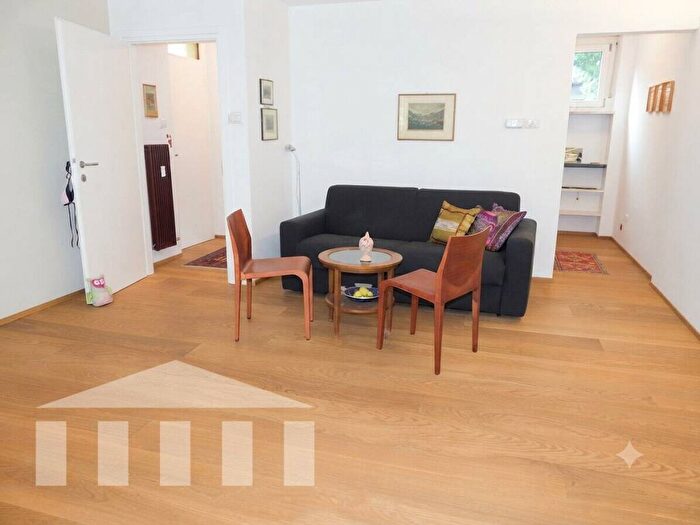 Appartamento bilocale in affitto in Via Pienzenau Merano BZ Italia, Centro, Merano
