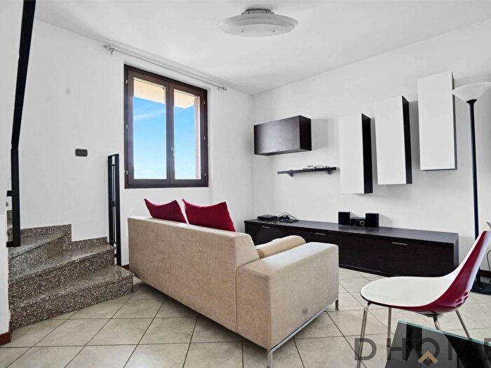 Appartamento bilocale in vendita in Corso Isonzo Seveso MB Italia, Altopiano Baruccana, Seveso