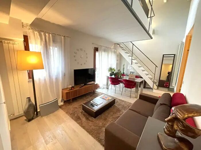 Appartamento bilocale in vendita in Erba