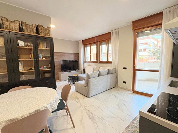 Appartamento monolocale in affitto in Via Caduti in Missione di Pace, Rubattino, Milano