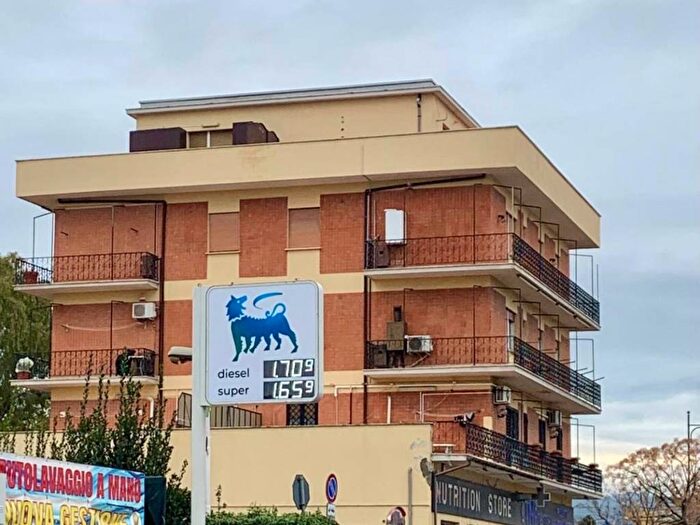 Appartamento quadrilocale in affitto in Via Mura dei Francesi, Ciampino