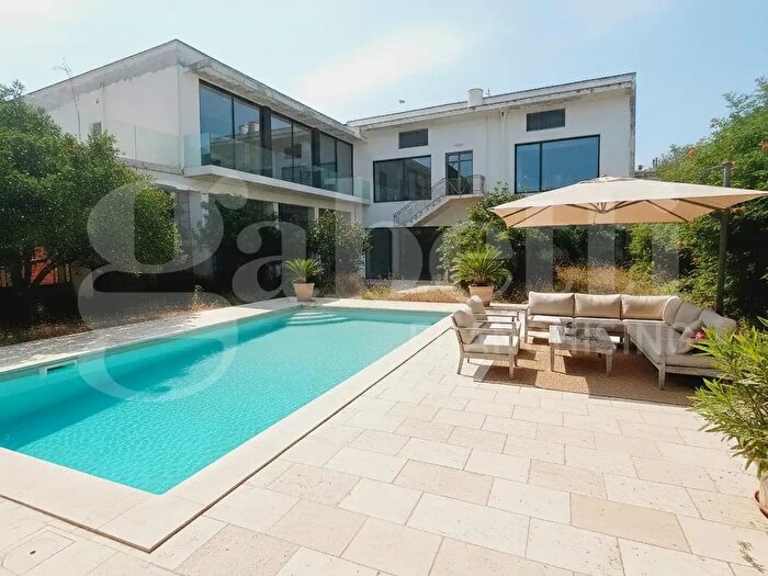 Casa con 20 locali in vendita in Via Convento, Racale