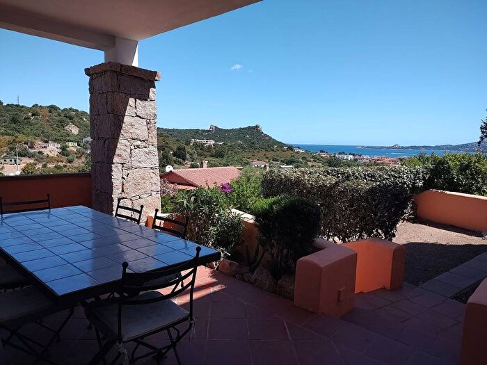 Casa quadrilocale in affitto in Via Otranto, Cannigione, Arzachena