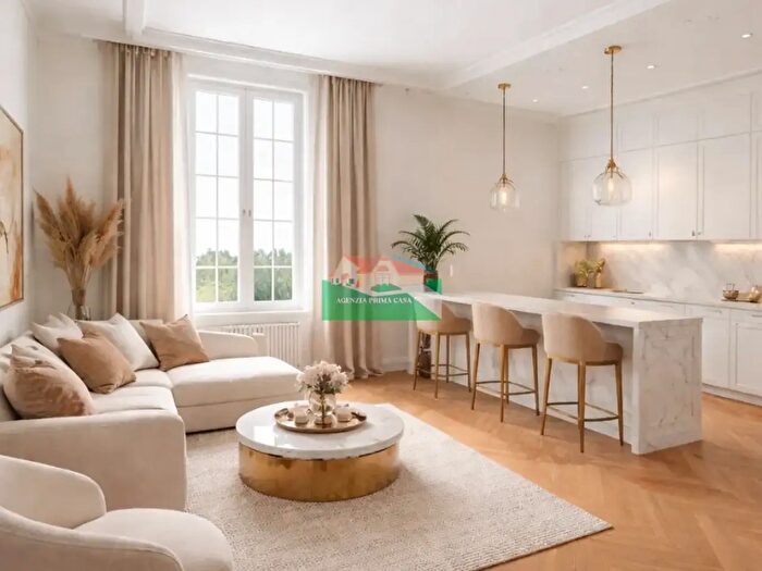 Appartamento con 5 locali in vendita in Via Pellegrino Matteucci, Ravenna