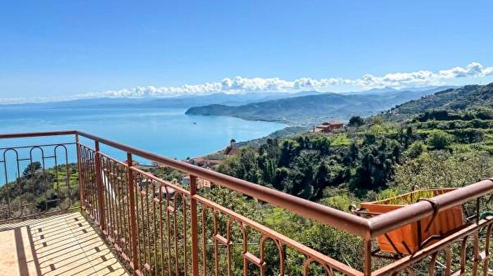 Casa con 6 locali in vendita in Frazione Galbato, Gioiosa Marea