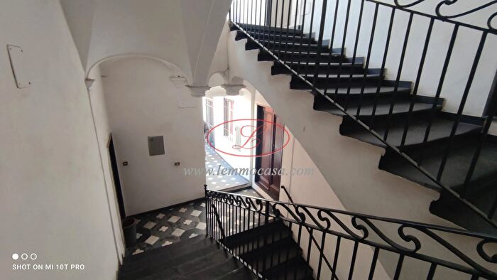 Appartamento bilocale in vendita in Piazza Pisani, Diano Marina