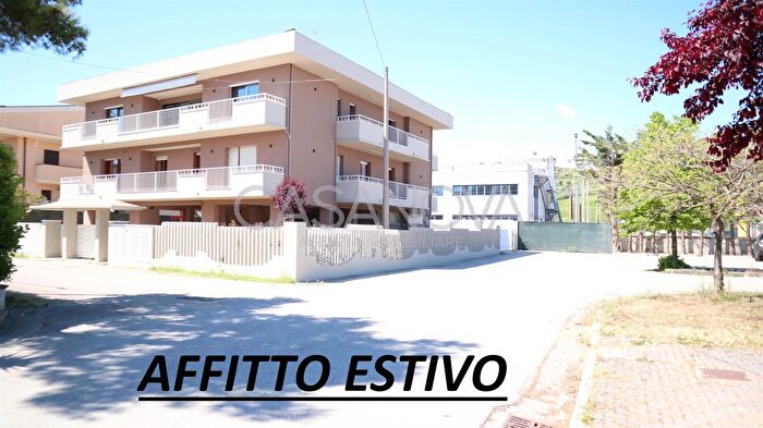 Appartamento trilocale in affitto in Giulianova
