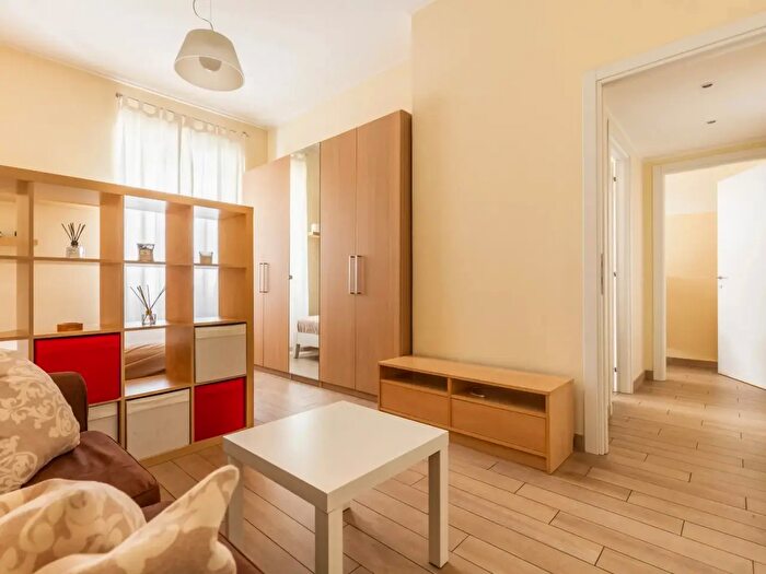 Appartamento monolocale in vendita in Via Fabio Mangone, Milano