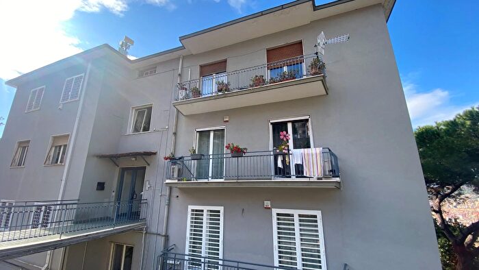 Appartamento quadrilocale in vendita in Via Alessandro Manzoni, Napoli