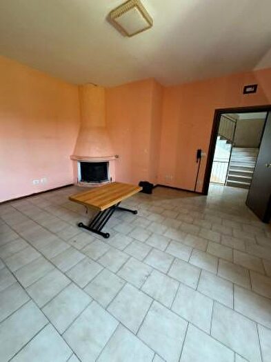 Appartamento con 6 locali in vendita in Via Longarola, Calderara Di Reno