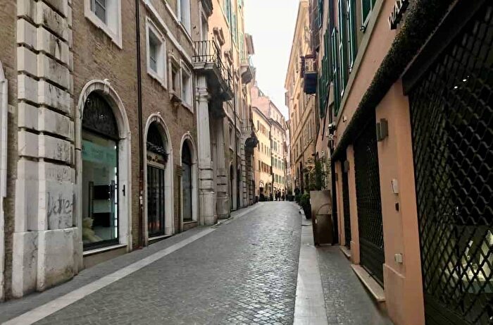 Appartamento trilocale in affitto in Corso Giuseppe Mazzini, Corsi, Ancona