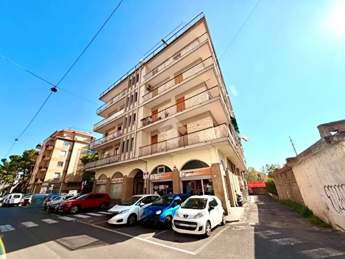 Appartamento quadrilocale in vendita in Via degli Orti, Albenga