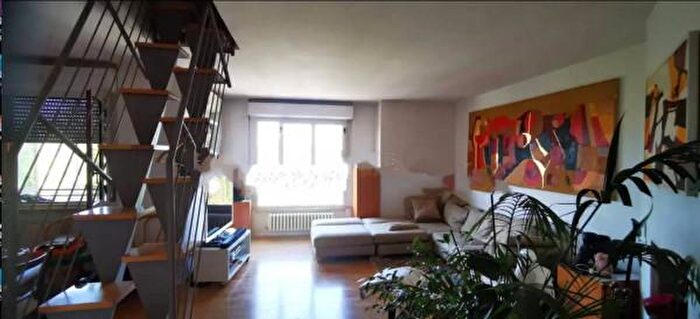 Appartamento quadrilocale in vendita in Via R Achilli, Pesaro