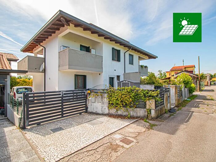 Casa trilocale in vendita in Sesto Al Reghena