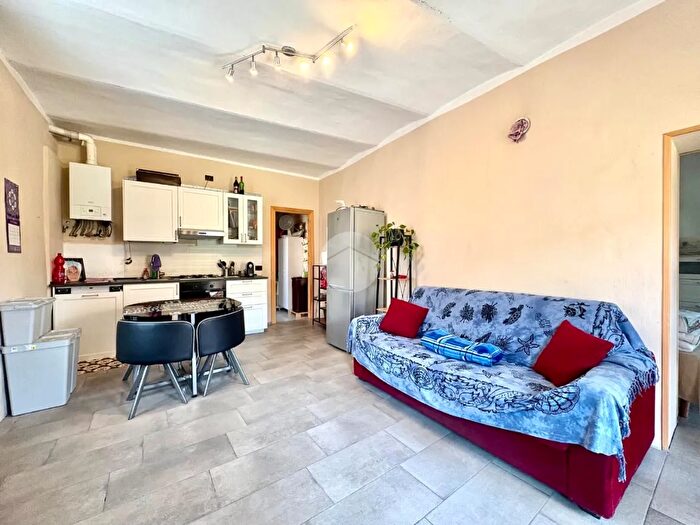 Casa quadrilocale in vendita in Via Reano, Buttigliera Alta