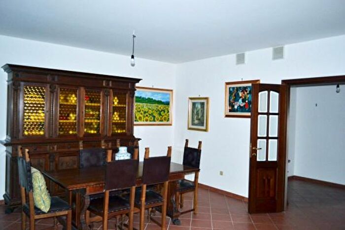 Appartamento quadrilocale in vendita in Castiglione In Teverina