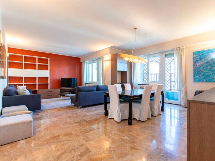 Appartamento con 5 locali in affitto in Via Luigi Soderini, Tripoli Soderini, Milano