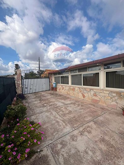 Casa con 12 locali in vendita in Cda Cozzo Filonero, Augusta