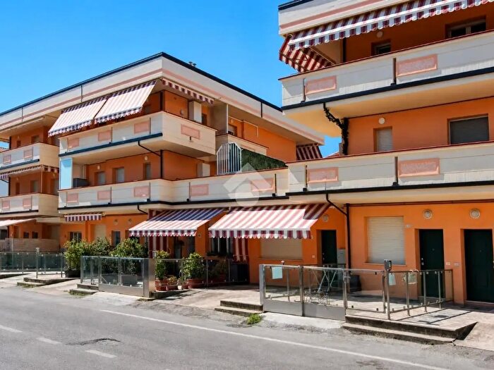 Appartamento trilocale in vendita in Via degli Oleandri, Alba Adriatica