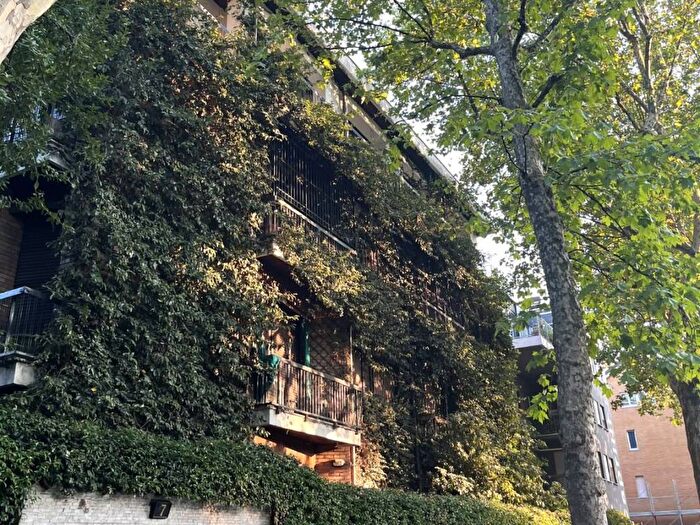 Appartamento trilocale in affitto in Viale Federico Caprilli, San Siro, Milano