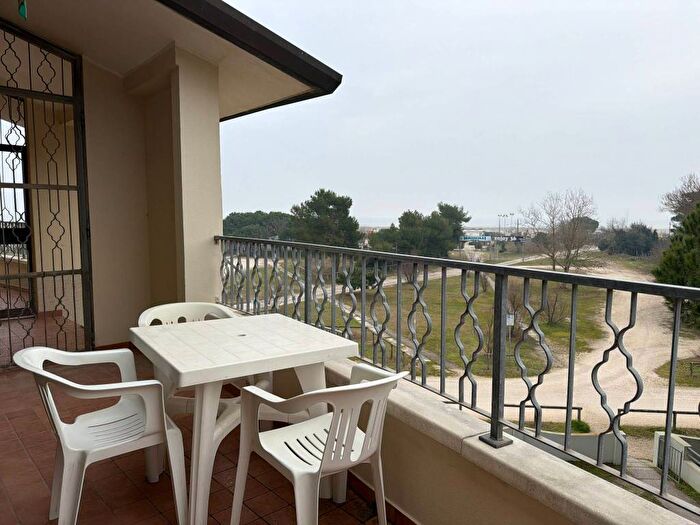 Appartamento trilocale in affitto in Via Guido Reni, Lido di Spina, Comacchio