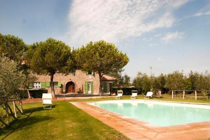 Casa con 10 locali in vendita in Cortona