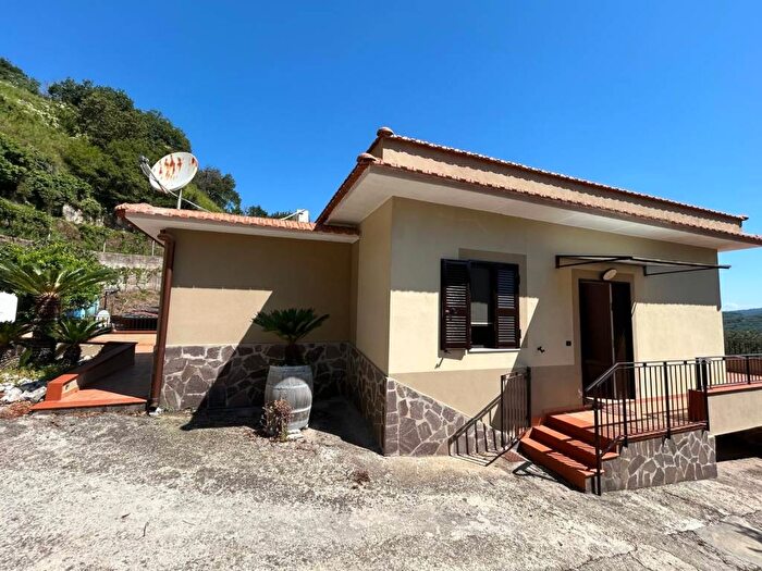 Casa trilocale in affitto in Via Dino Campana, Via Campana Cigliano, Pozzuoli