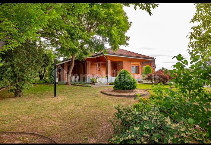 Casa con 9 locali in affitto in Via Rivalta Alpignano, Alpignano