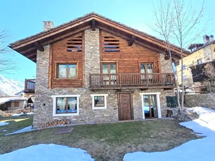 Casa con 6 locali in vendita in Frazione Gimillan, Cogne