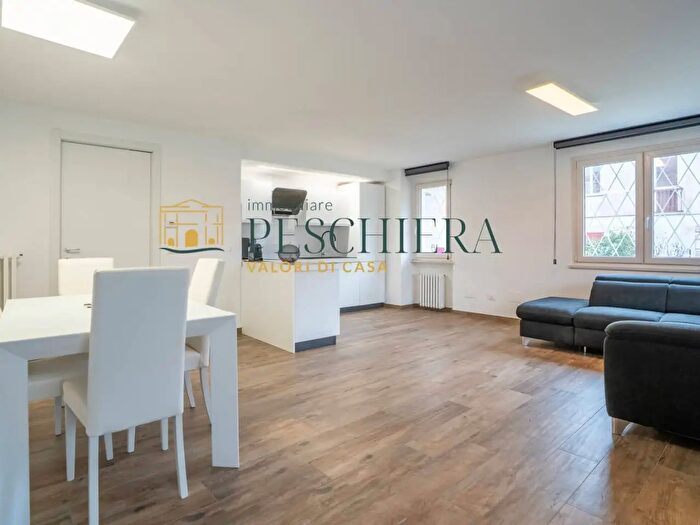 Appartamento bilocale in vendita in Via Parini, Peschiera Del Garda