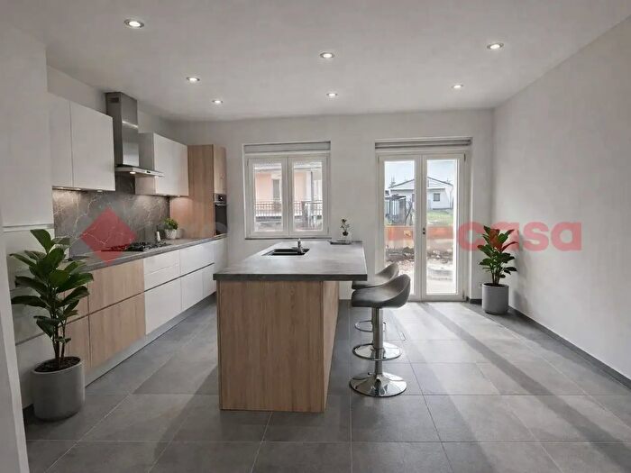 Casa con 5 locali in vendita in Via Buonarroti, Avezzano