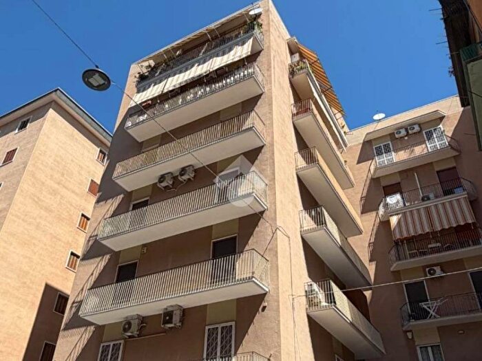Appartamento quadrilocale in vendita in Via giovanni laterza, Carrassi, Bari