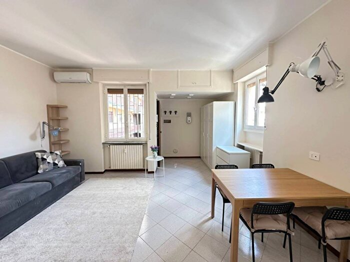 Appartamento monolocale in affitto in Viale Col di Lana, Corso San Gottardo, Milano