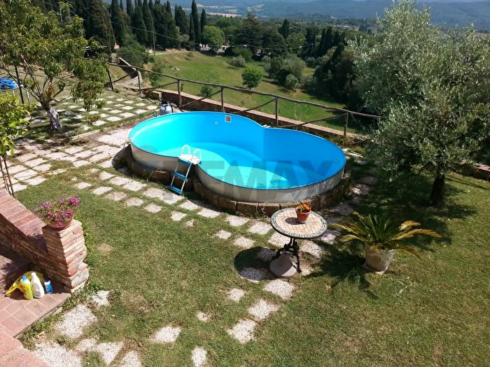 Casa con 6 locali in vendita in Monteverdi Marittimo