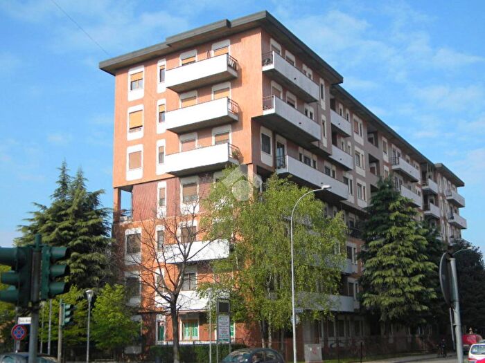 Appartamento bilocale in vendita in Via Giacomo Leopardi, Opera