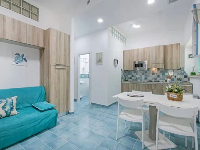 Appartamento trilocale in vendita in Viale Regina Elena, San Felice Circeo