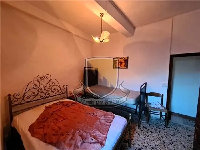 Appartamento con 6 locali in vendita in Monticiano