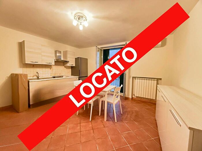 Appartamento bilocale in affitto in Via Matteo Renato Imbriani, Piazza Canneto Salvator Rosa, Napoli