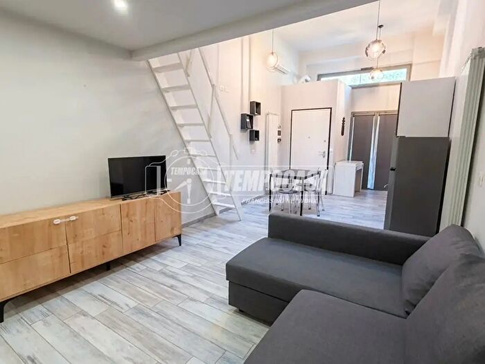 Appartamento bilocale in affitto in Via Monfalcone, Milano