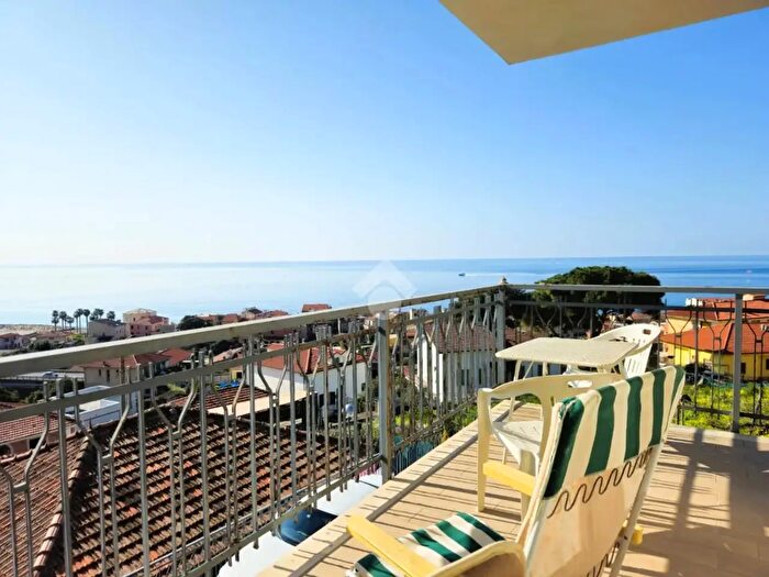 Appartamento bilocale in vendita in Via Terzorio, Santo Stefano Al Mare